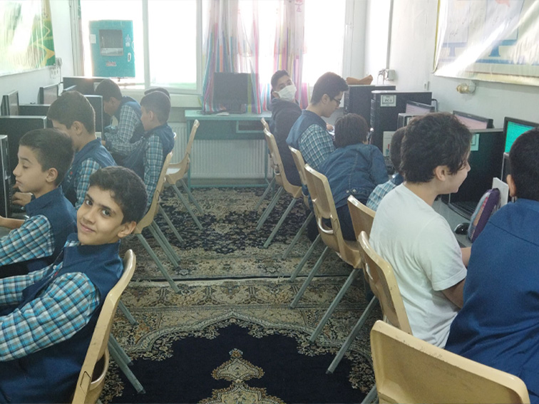 کارگاه کامپیوتر دبستان